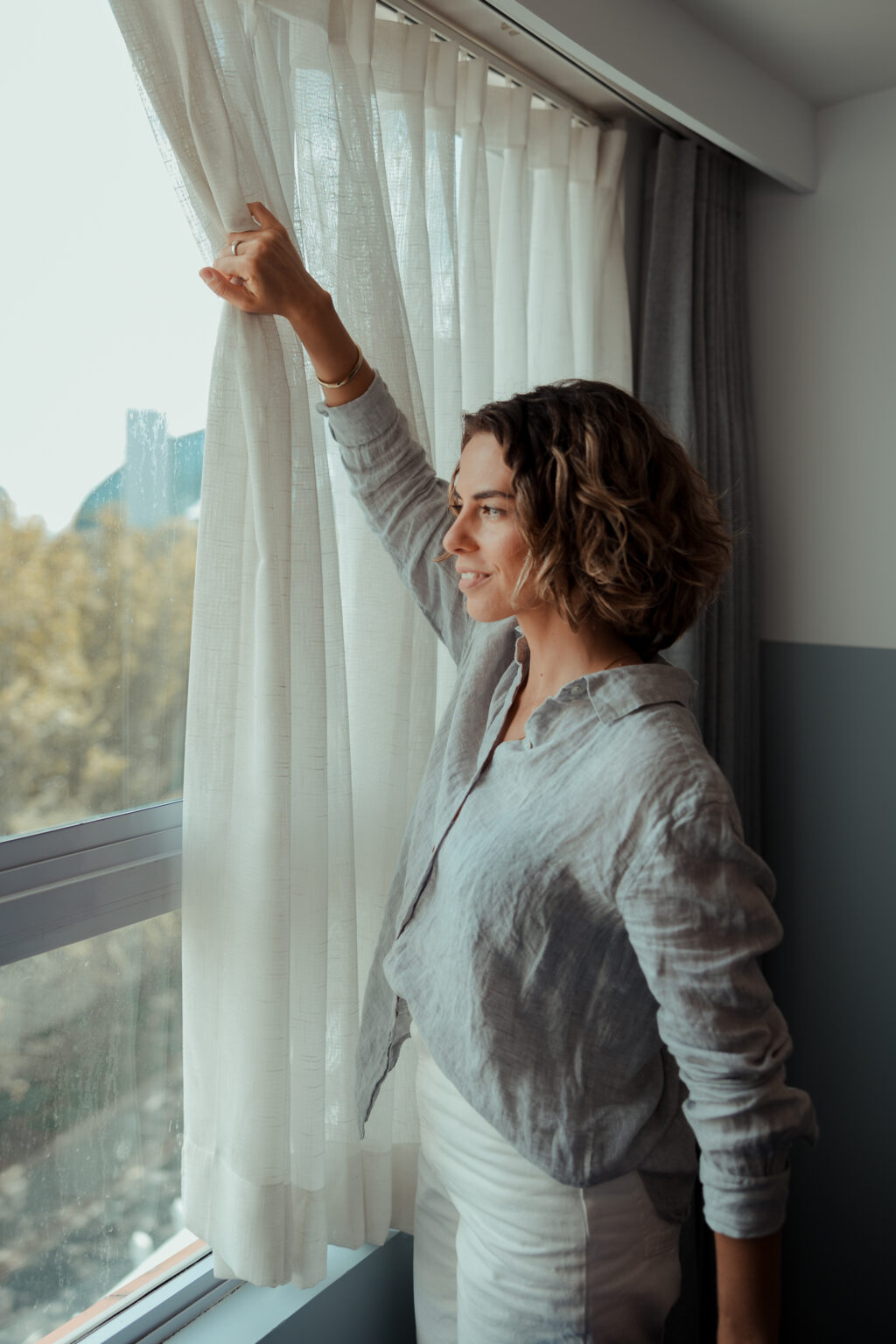 Guest arriving at a Sydney apartment